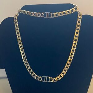 Chic Gold Chain Necklace with Clasp set Jewelry